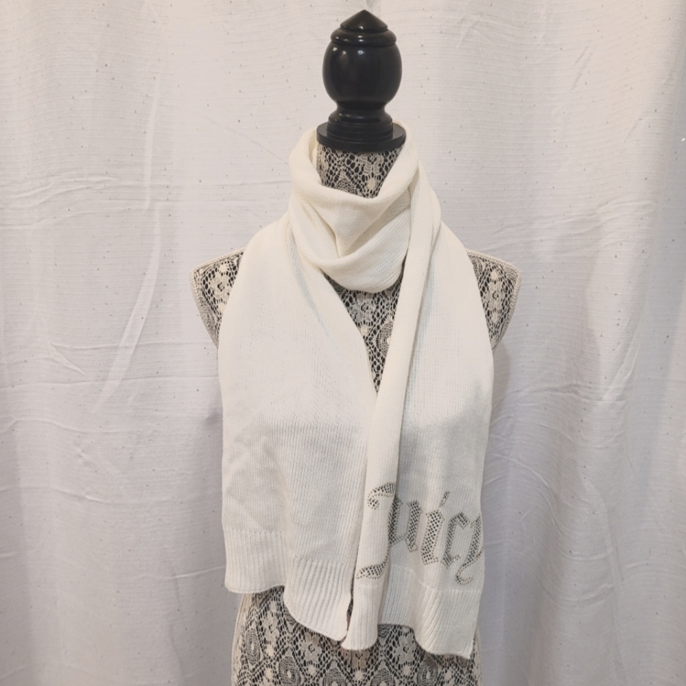 NEW Wtags JUICY COUTURE SCARF.